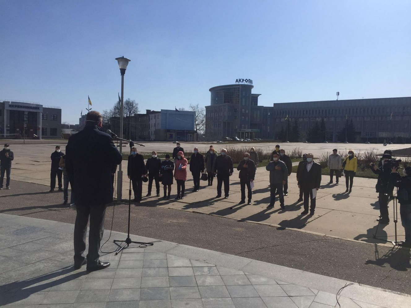 У Сумах міська рада проводить сесію на вулиці