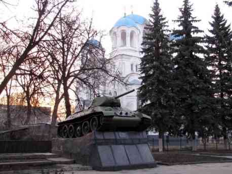 У Глухові на ремонт постаменту пам&rsquo;ятника &ldquo;Танк Т-34&rdquo; витратять 55 тис. грн