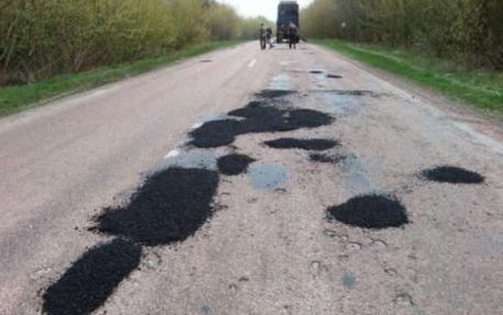 На Сумщині передумали ремонтувати дороги дешевше на 19% ніж очікували
