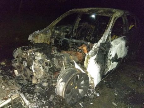 На Сумщині спалили авто активісту