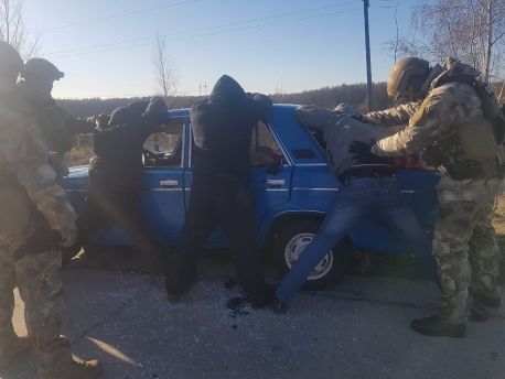 На Сумщині затримано банду, яка скоїла низку розбійних нападів на самотніх пенсіонерів