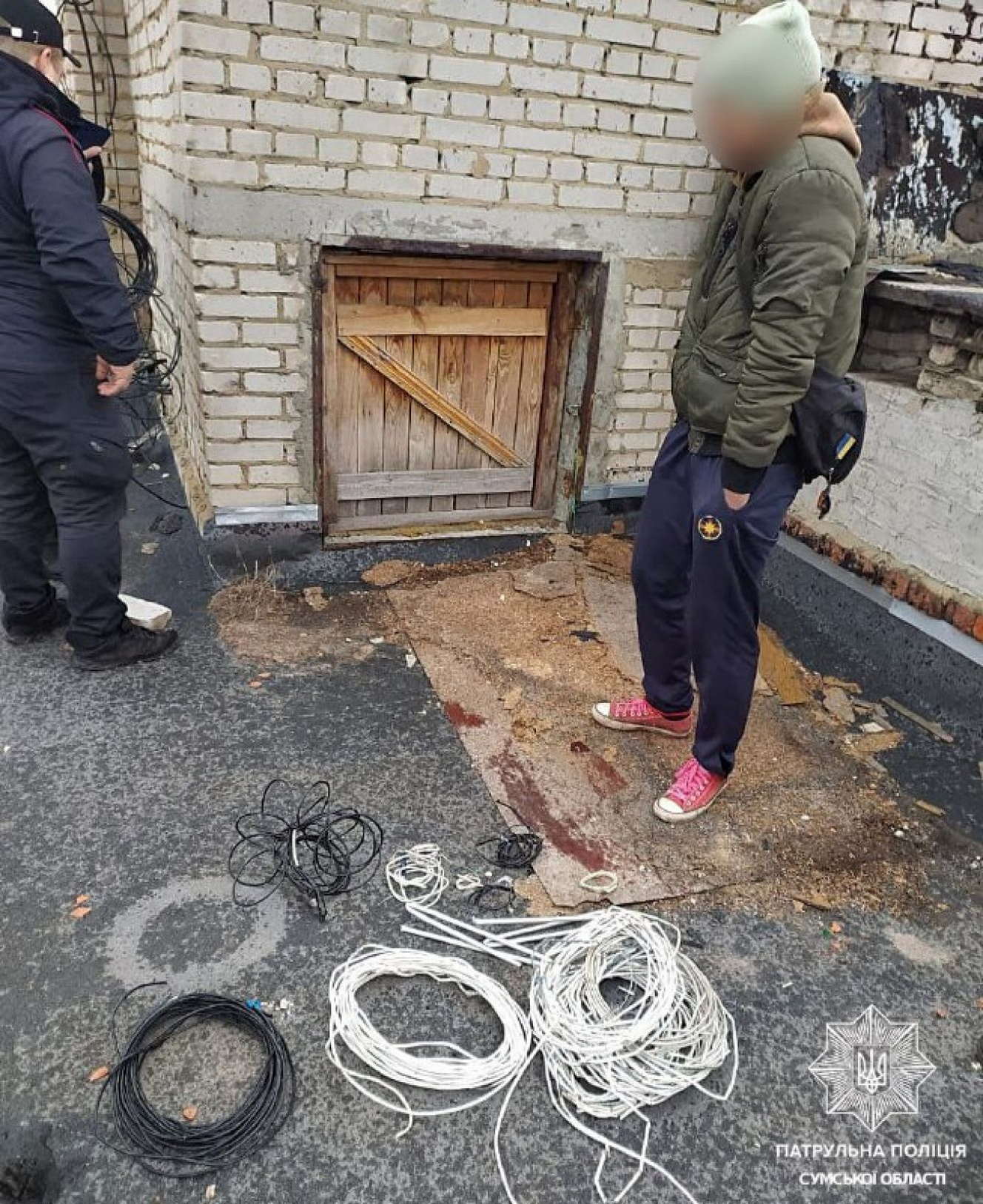 Сумські патрульні затримали кабельного крадія