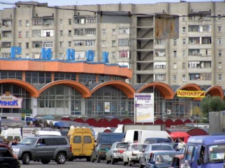 Від завтра у Сумах заборонять торгівлю на ринках та у кіосках