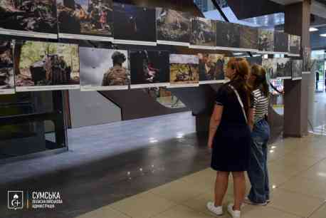 У Сумах відкрили фотовиставку &laquo;Сумчани на війні. Незламність. Сила. Мужність&raquo;
