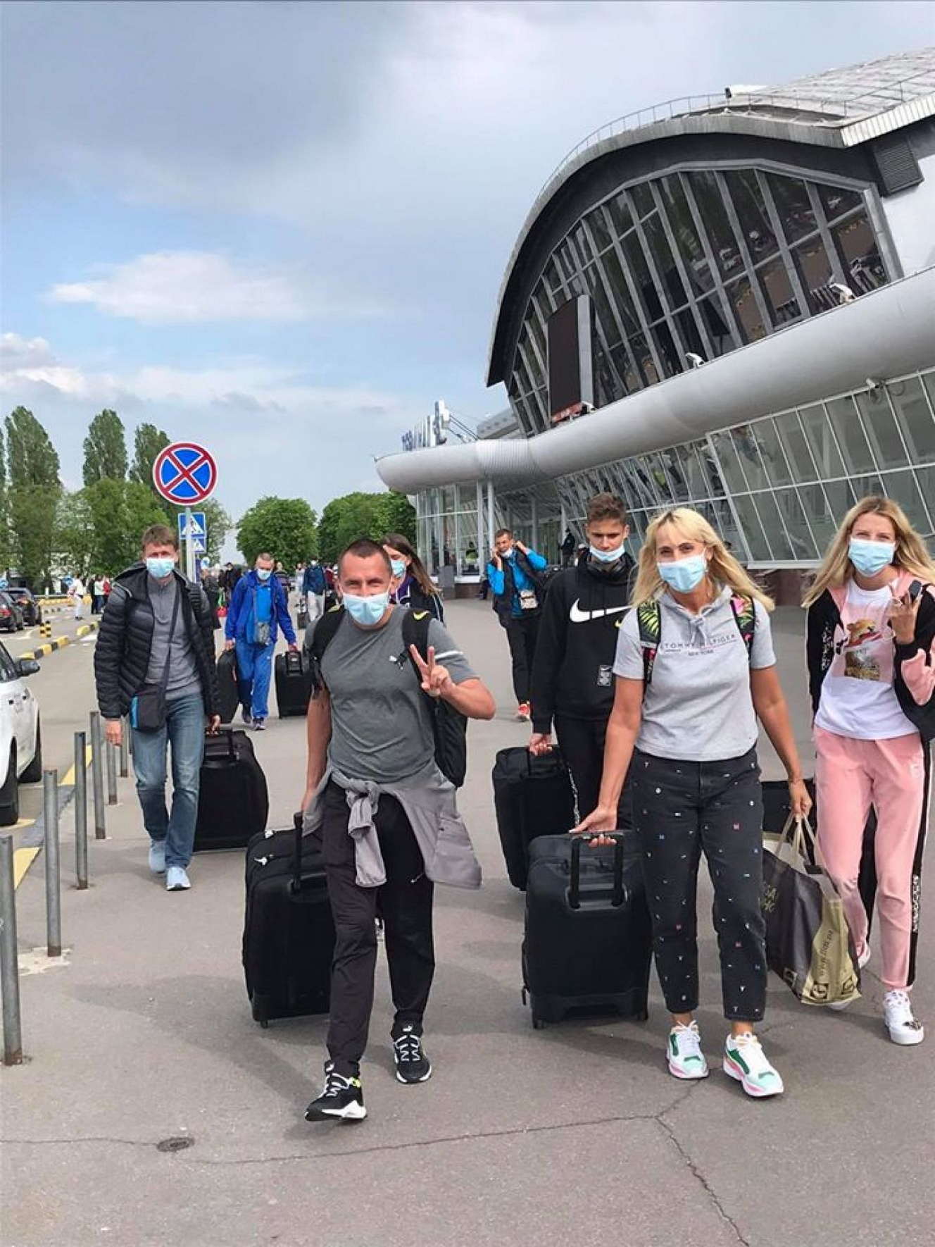 Сумські легкоатлети повернулися додому зі зборів у Португалії