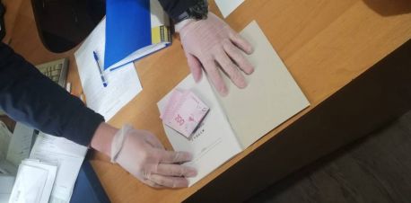 На Сумщині чоловік намагався підкупити копів