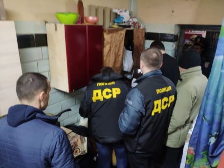 Поліція оголосила підозру серійним шахраям із Сумського СІЗО