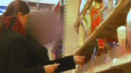 У сумському супермаркеті на гарячому спіймали елітну крадійку