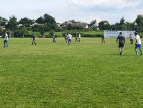 На Сумщині оголосили підозру підряднику будівництва футбольного поля