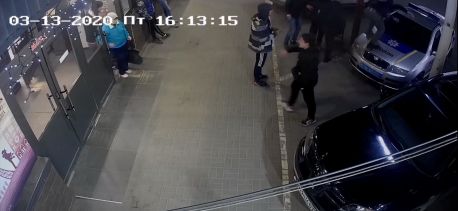 Сумчанин станцював на поліцейській автівці: на нього завели справу